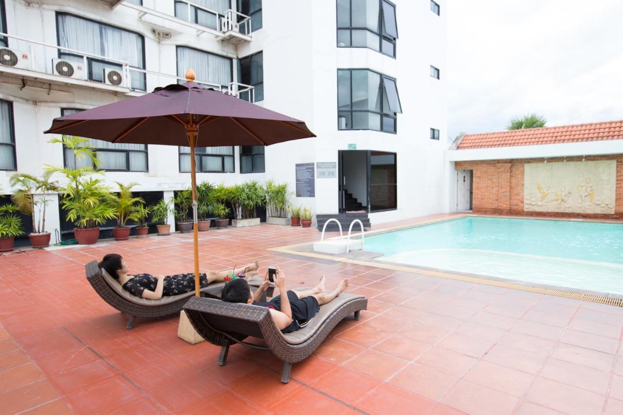 צ'יאנג מאי Ch Hotel מראה חיצוני תמונה